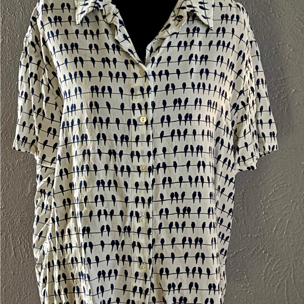 Black and White birds a wire Patterned Shirt large